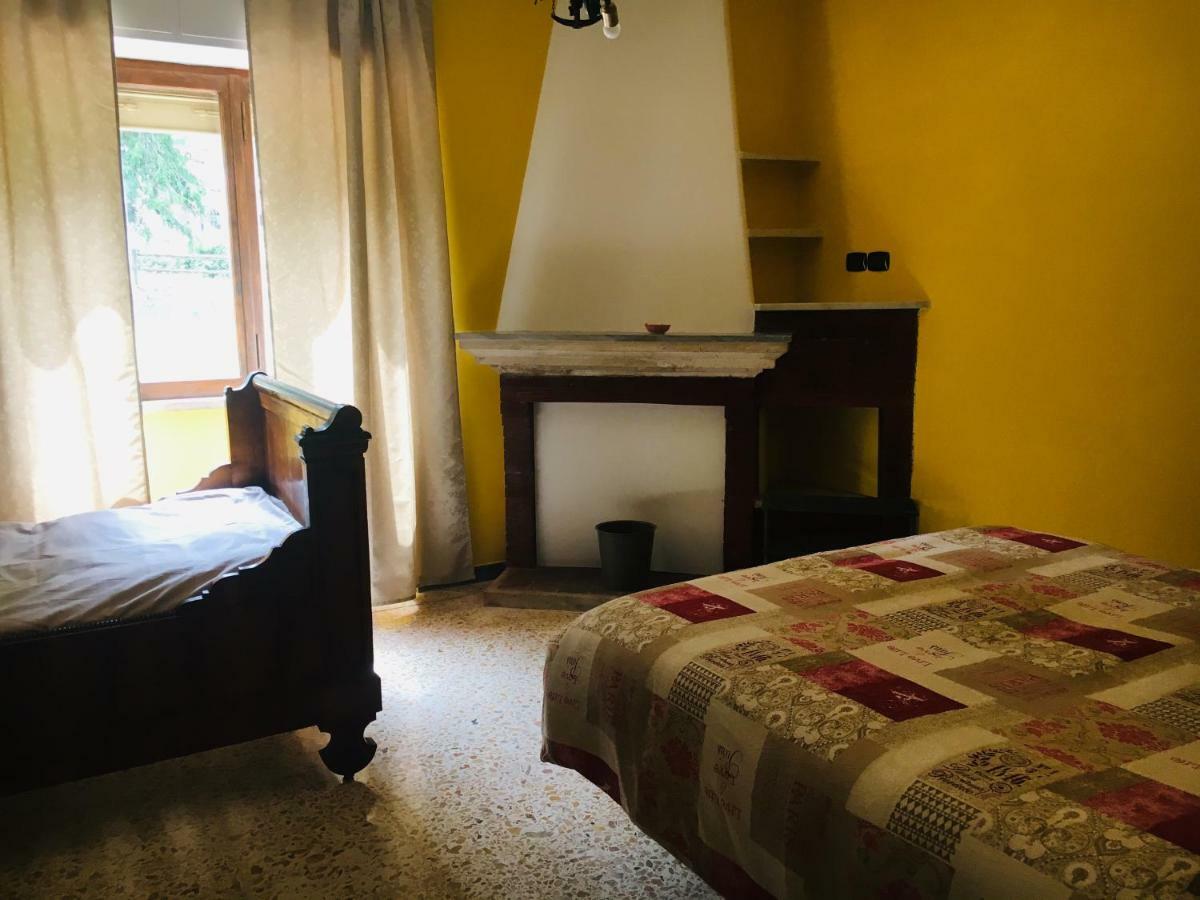 Rocca di Botte B&B Calecatine מראה חיצוני תמונה